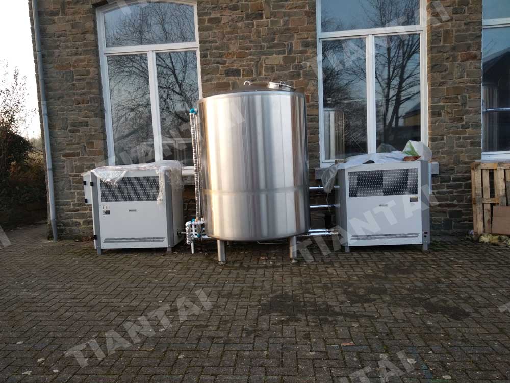 <b>Glycol pump recirculating way in micro brewery</b>